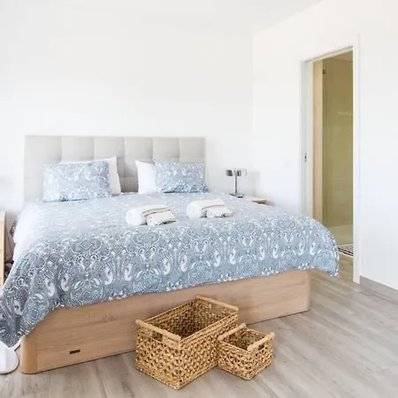 Apartment Sea Breeze Villa, Baleal Beach *