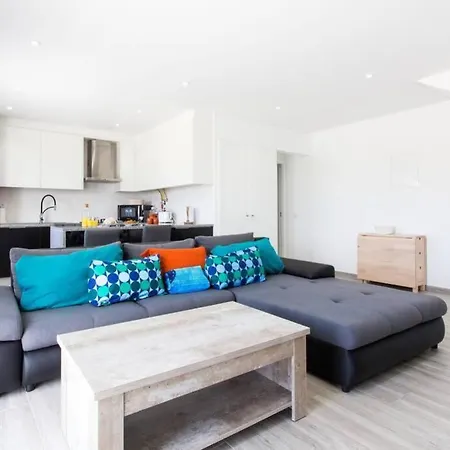 Sea Breeze Villa, Baleal Beach Apartment